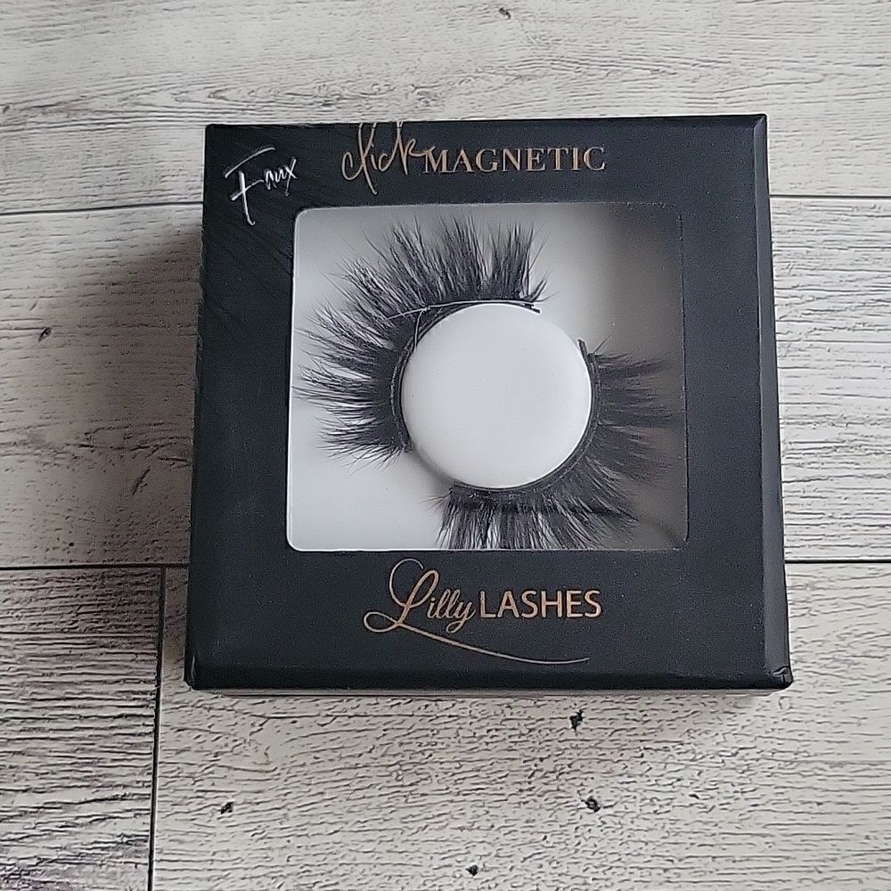 Lilly Lashes Faux Click Magnetic Lashes